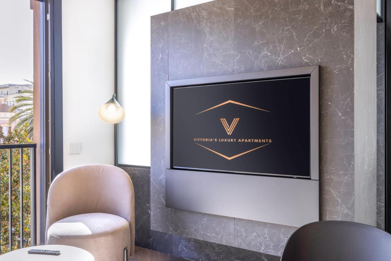 Vittoria'S Luxury Apartment Cagliari Eksteriør bilde