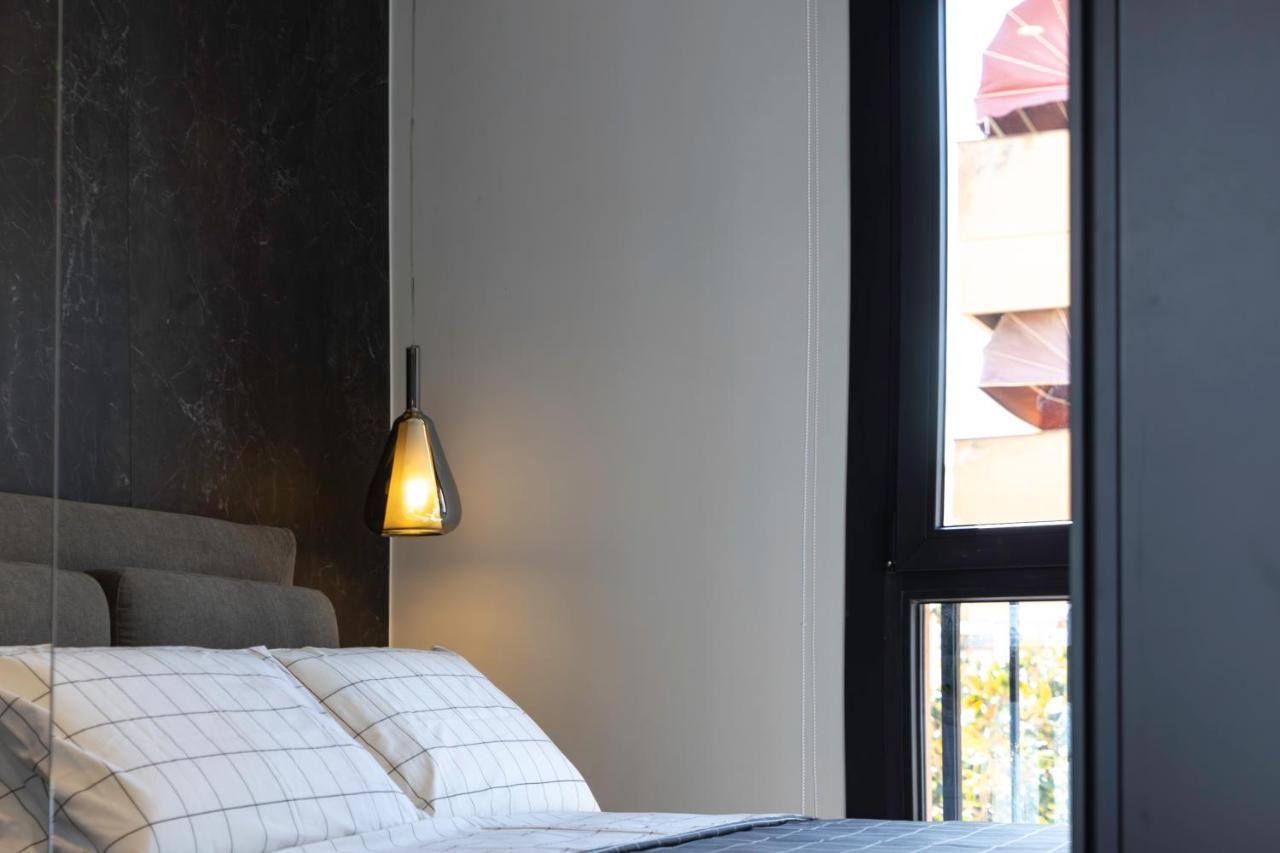 Vittoria'S Luxury Apartment Cagliari Eksteriør bilde
